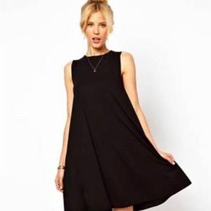 😊ASOS black sleeveless swing dress size 4